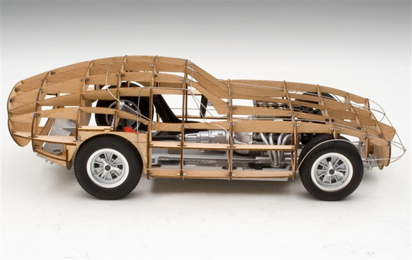 【送料無料】　EXOTO 1/18 コブラ デイトナ 1964年 木製格子ボディ 完成品ミニカー RLG18019
