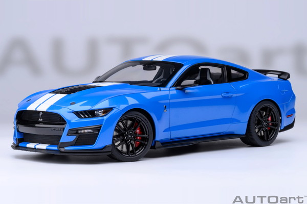 【貨物輸送無料】 AUTOart 1/18 ジェラルド・r・フォード マスタング シェルビー GT500 青み/白いこと縞模様 成し遂げる品ミニカー 73094