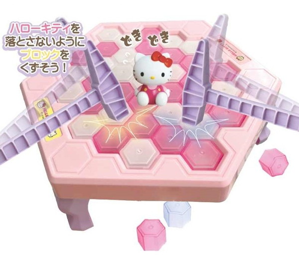 ハローキティ　ブロックくずしゲーム　クラッシュアイスゲーム　サンリオ　対象年齢6歳以上画像