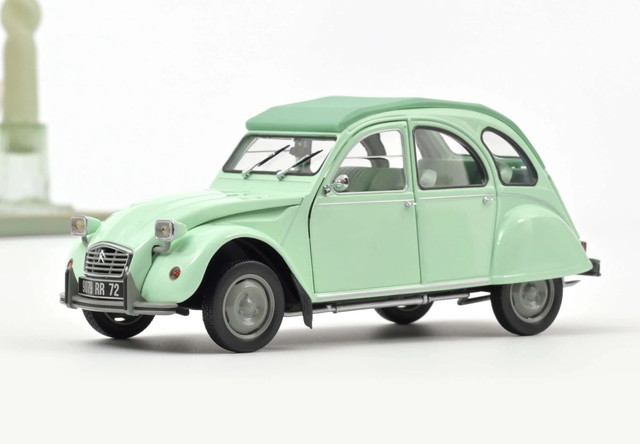NOREV 1/18 シトロエン 2CV Club 1982 ジェードグリーン 切り上げる品ダイキャストミニカー 181486