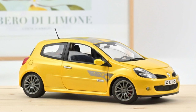 NOREV 1/18 ルノー クリオ RS 「F1 Team」 2007 シリウス黄色 遣っ付ける品ダイキャストミニカー 185236