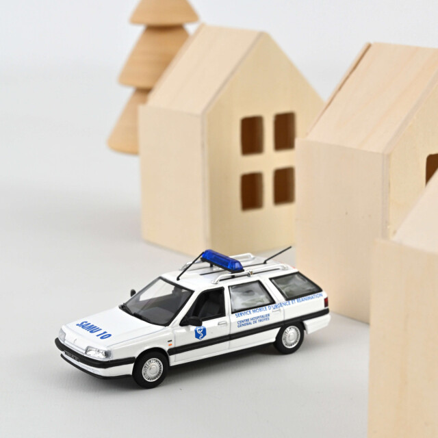 NOREV 1/43 ルノー 21 ネバダ 1991 SAMU 遣っ付ける品ダイキャストミニカー 512137