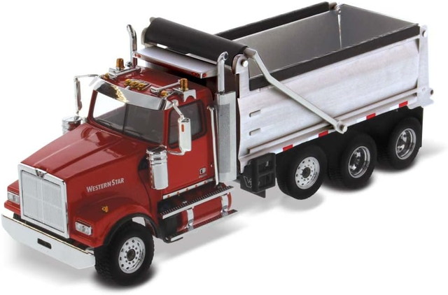 DIECAST MASTERS 1/50 Western Star 4900 空想科学小説 ダンプ車 レッドキャブ マットシルバーボディ 遣っ付ける品ダイキャストミニカー 71067