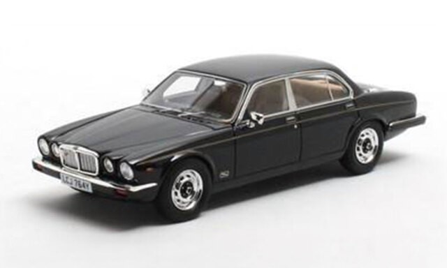 MATRIX 1/43 ジャガー XJ6 SIII 4.2 1979-85 黒いこと 成し遂げる品ミニカー MX41001283