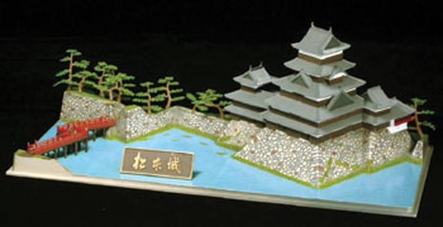楽天市場】【送料無料】 木製建築模型 1/150 犬山城 レーザー 楽天市場】【送料無料】 木製建築模型 1/150 犬山城 レーザー