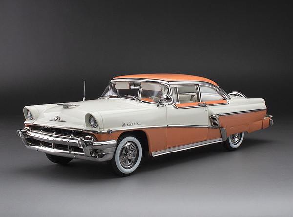SUNSTAR 1/18 マーキュリー モントクレア ハードトップ 1956 グラマータン/クラシック ホワイト スペアタイヤ付 完成品ダイキャストミニカー 5144