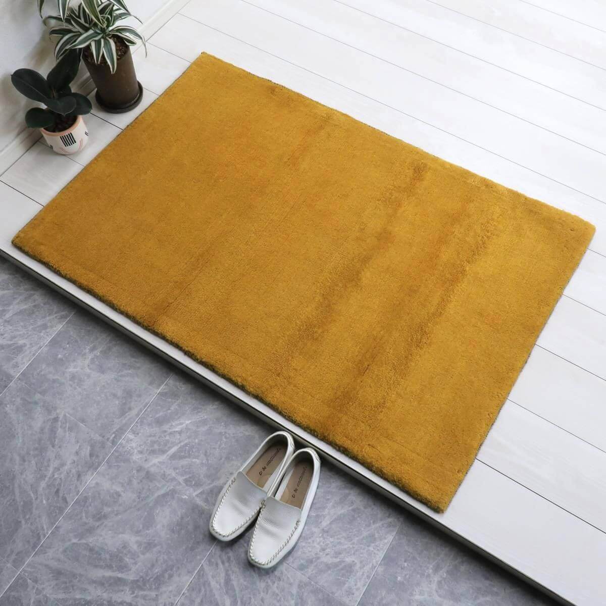 ギャッベ イラン製 リビングサイズ 119×81cm 手織り 天然 ウール100% 長方形 草木染 おしゃれ かわいい モダン ナチュラル 北欧 ラグ 絨毯 マット ラグマット ギャベ 床暖房対応 ホットカーペット対応 （BS-11451） 31,200円
