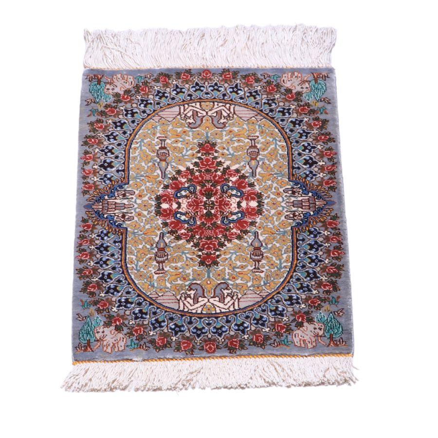 ペルシャ絨毯 イラン製 42×28cm 手織り 天然 シルク100% 長方形 草木染 高級 ナチュラル 北欧 ラグ 絨毯 マット ラグマット カーペット 床暖房対応 ホットカーペット対応 （FN-70276）