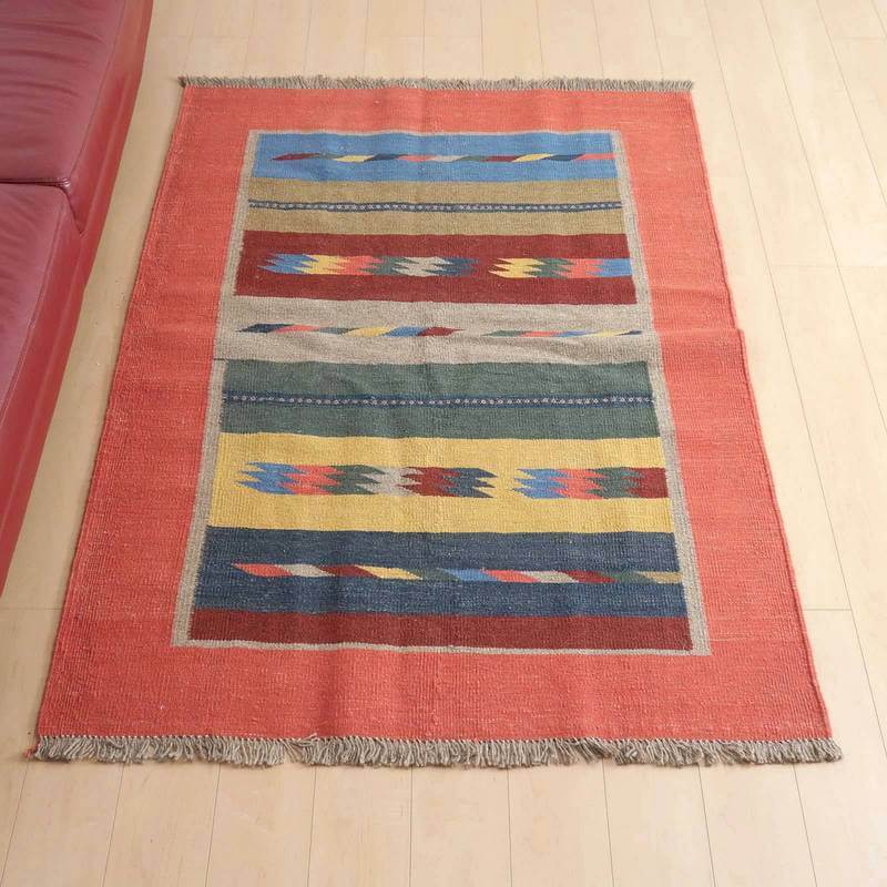 イラン・シラーズ産 キリム リビングサイズ 183×127cm 手織り ラグ ウール 100% 夏用 洗える ダイニング ベッドルーム ホットカーペット対応 床暖房対応 ラグマット 絨毯 キリム柄 kilim 赤 （品番:KL-410）
