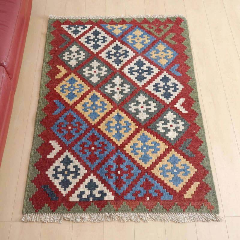 イラン・シラーズ産 キリム アクセントサイズ 146×101cm 手織り ラグ ウール 100% 洗える リビング ダイニング ベッドルーム ホットカーペット対応 床暖房対応 ラグマット 絨毯 キリム柄 kilim （品番:KM-411） 27,950円