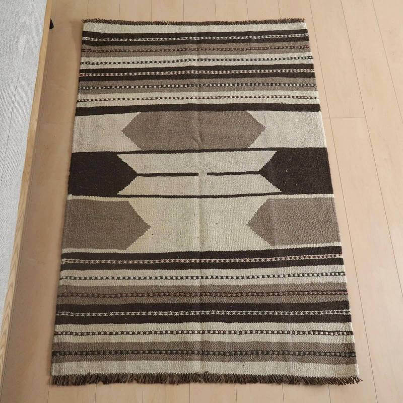 イラン・シラーズ産 キリム アクセントサイズ 152×103cm 手織り ラグ ウール 100% おしゃれ 北欧 ナチュラル 洗える リビング ダイニング ホットカーペット対応 床暖房対応 ラグマット 絨毯 キリム柄 kilim （品番:KM-817）