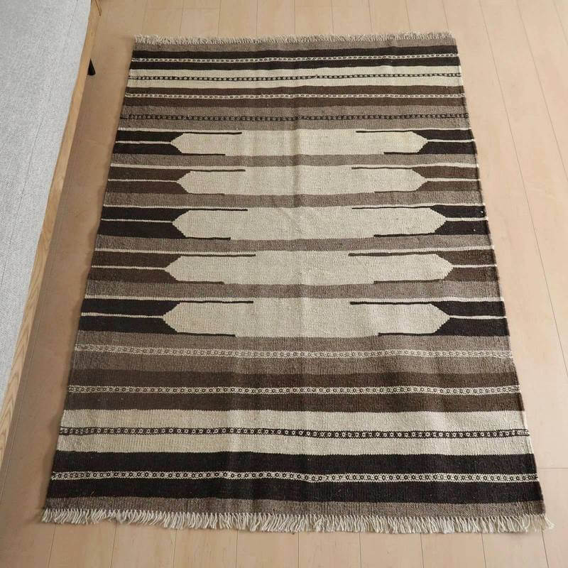 イラン・シラーズ産 キリム アクセントサイズ 174×125cm 手織り ラグ ウール 100% おしゃれ 北欧 ナチュラル 洗える リビング ダイニング ホットカーペット対応 床暖房対応 ラグマット 絨毯 キリム柄 kilim （品番:KM-823）