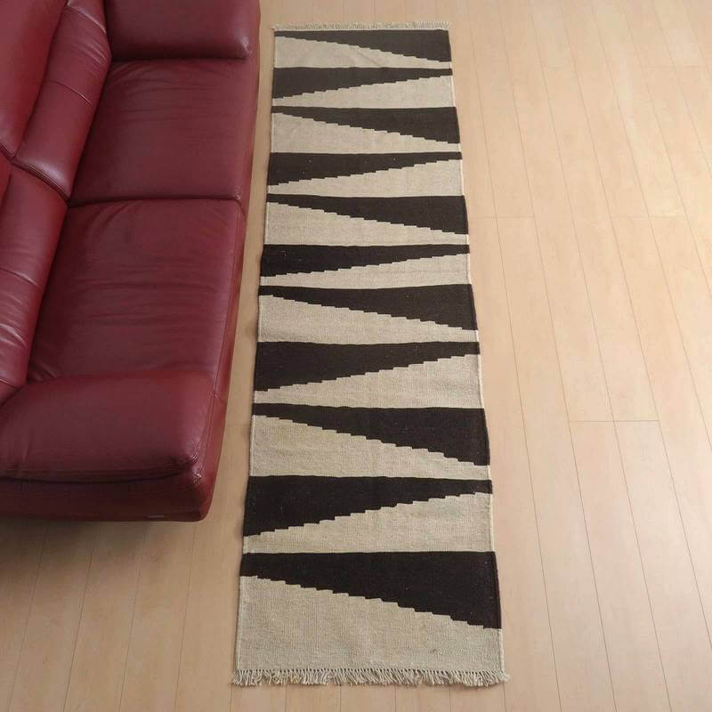 イラン・シラーズ産 キリム 細長 ランナー 290&times;82cm 手織り ラグ ウール 100% 洗える キッチンマット 廊下敷 ベッドサイド ロングラグ ホットカーペット対応 床暖房対応 ラグマット 絨毯 キリム柄 kilim 無染色 （品番:KR-549）｜キリム＆絨毯・オリエンタルムーン