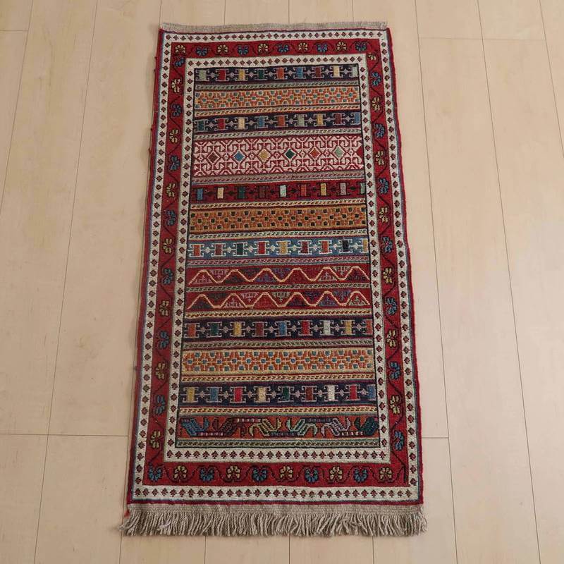 キリム イラン製 玄関マット98×53cm 手織り 小さめ ラグ ウール 100% おしゃれ 北欧 エスニック アジアン 夏用 洗える ホットカーペット対応 床暖房対応 ラグマット 絨毯 スマック織り アゼルバイジャン kilim （品番:KSS-744）