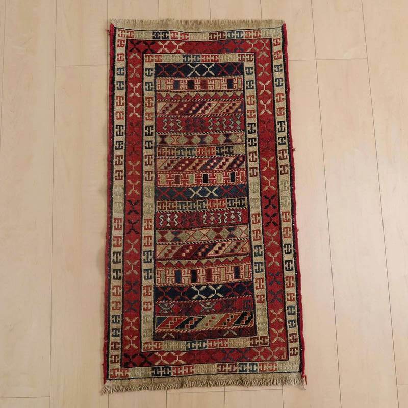キリム イラン製 玄関マット99×54cm 手織り 小さめ ラグ ウール 100% おしゃれ 北欧 エスニック アジアン 夏用 洗える ホットカーペット対応 床暖房対応 ラグマット 絨毯 スマック織り アゼルバイジャン kilim （品番:KSS-746）