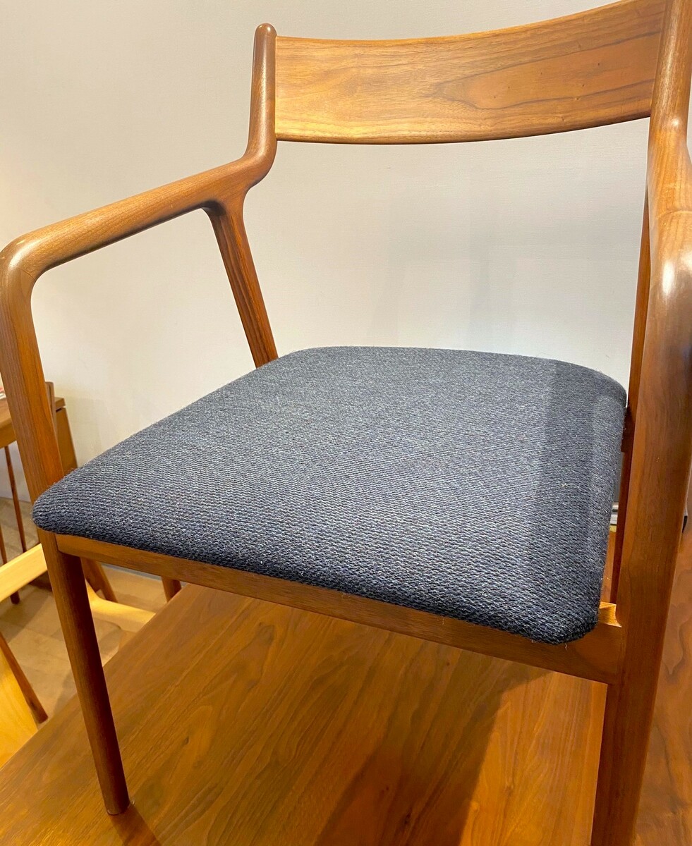 宮崎椅子製作所 PePeチェア 替え座PePeチェア PePeサイドチェア 背板タイプ日本製 張替え 椅子 ダイニングチェア正規品 デザイナーズ  受注生産 | オー・ローズ