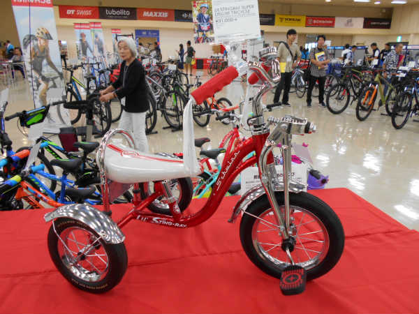 LIL 三輪車 STINGRAY トライサイクル LIL DELUXE 2020年モデル