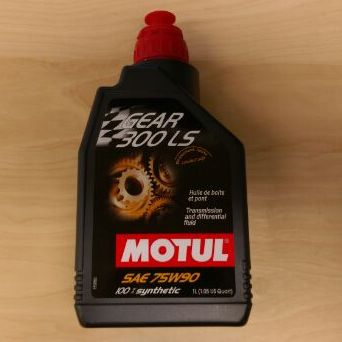 MOTUL GEAR 300 LS 75w90 1L モチュール ギア300 LS 75w90 1L 105778 マニュアル・トランスミッション/ディファレンシャル用ギアオイル（機械式LSD対応）