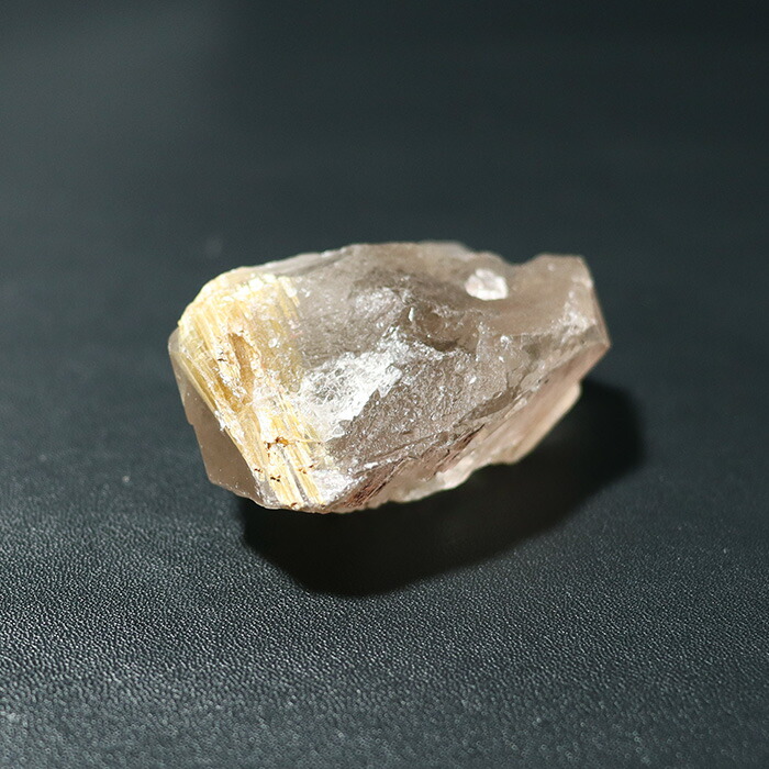天然石 パワーストーン 【一点もの】 ルチルクォーツ 原石 置き物 サイズ：約59×27×34mm 重さ：約70g レディース メンズ 財運 金運 【メール便不可】