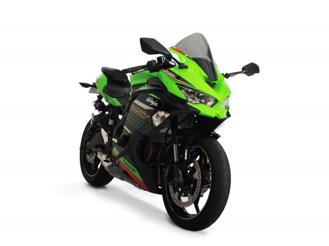 在庫有り ZERO GRAVITY アクティブ スクリーン コルサ スモーク ZX-25R 20-23/SE 20-25/ZX-4R SE/RR 23-25 2428402|OCC netshop