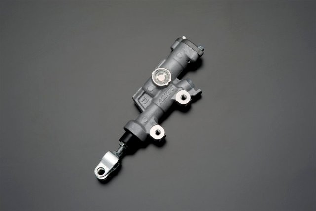 ADVANTAGE NISSIN アドバンテージ・ニッシン　レース専用リア一体型ブレーキマスター 汎用品 AD69181