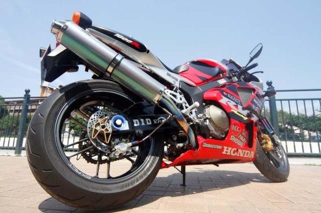 ADVANTAGE アドバンテージ DIRECT DRIVE RACING DISC(セミレーシング) YAMAHA MT-09('14-'17)/MT-09TRACER('15-'17)/XSR900('16-'18) 6910-Y2455-05｜OCC　netshop