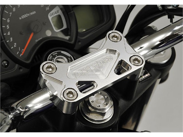 アグラス ハンドルクランプカバー GSR400／SV650 16 (321-387-000)