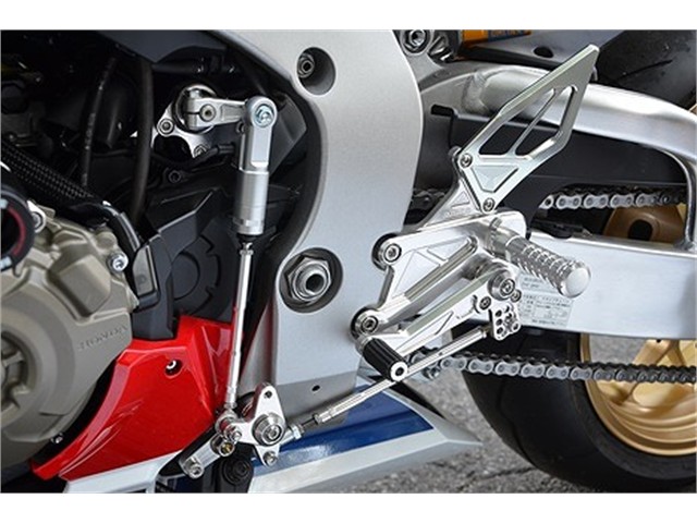 アグラス バックステップ CBR1000RR／SP 17 (312-180-000)｜OCC　netshop