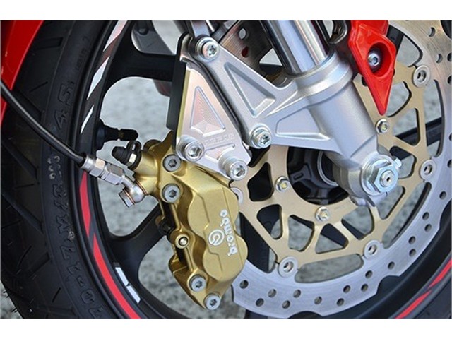 アグラス フロントキャリパーサポート ブレンボ4P CBR250RR 17 (318-179-000)