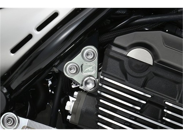 アグラス エンジンハンガー フロント メッキ Z900RS 18 (356-400-000MK)
