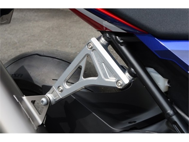 アグラス マフラーステー CBR1000RR-R 20 (402-182-000)
