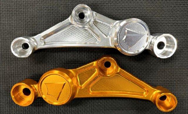 BEET ビート エンジンハンガーKIT(シルバー) Kawasaki Z900RS(18-24) 0425-KE3-09