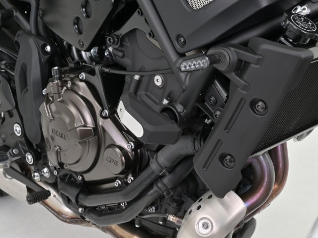 在庫有り DAYTONA デイトナ エンジンプロテクター ストリームライン MT-07（'14?'23）、XSR700（'14?'23） 16863