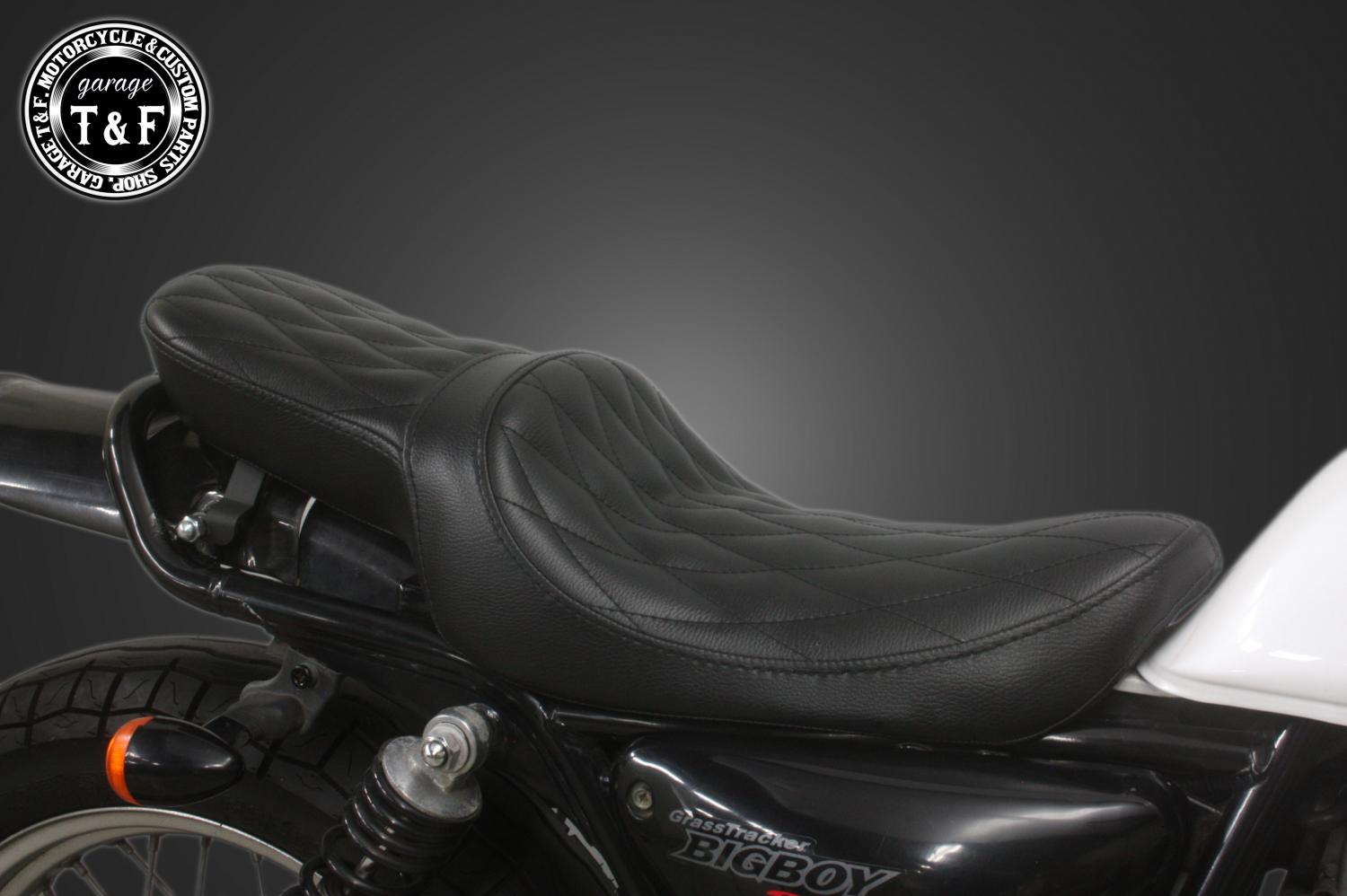 在庫有り Garage T&F ティーアンドエフ グラストラッカー250(キャブモデル専用)　ツーリングシート(ダイヤ)　7093019｜OCC　netshop