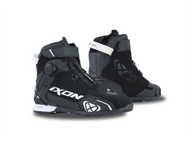 IXON（イクソン）BULL 2 WP ブーツ (BLACK/WHITE) サイズ:42 508101007-1015-42
