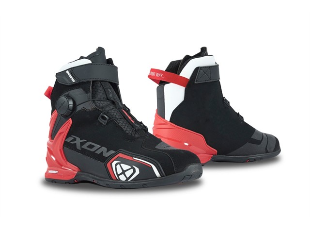 IXON（イクソン）BULL 2 WP ブーツ (BLACK/WHITE/RED) サイズ:42 508101007-1027-42