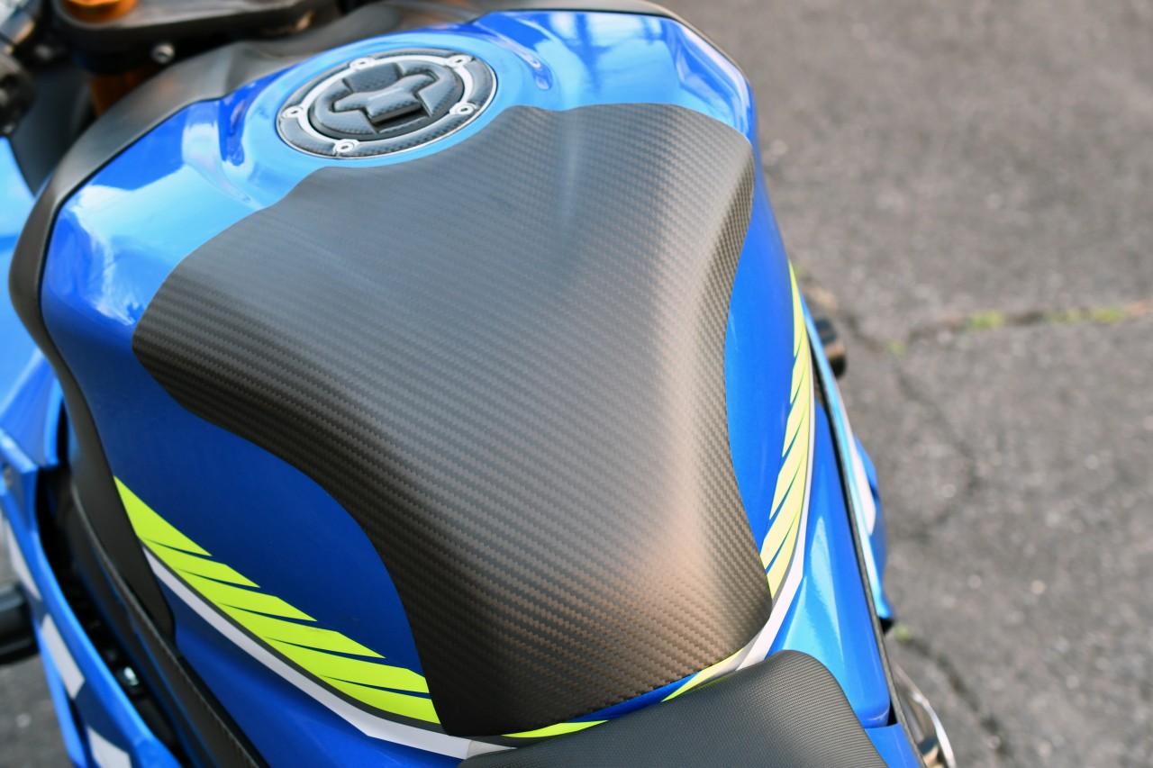SPEEDRA スピードラ タンクパッド タイプ2 ドライカーボン CSU0709TM SUZUKI GSX-R1000/R 2017-