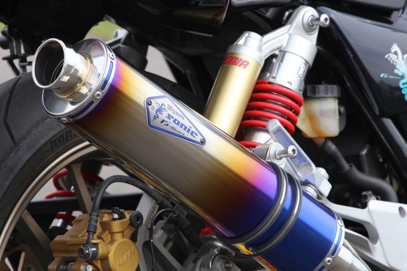 r’s gear アールズギア　CB400スーパーフォア　ソニック スリップオンマフラー　SH34-03DB