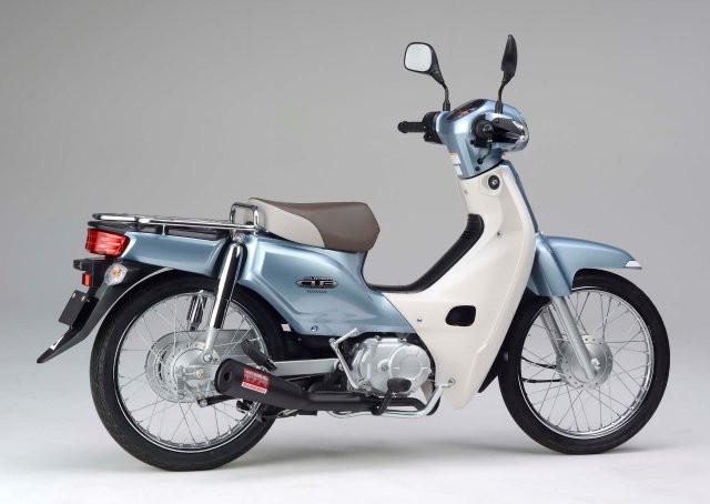 モリワキエンジニアリング MORIWAKI フルEX MEGAPHONE BLACK SUPER CUB110 09-17/CROSS CUB110 13-17 01810-H01J3-00
