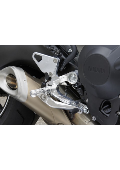 BACK-STEP 4ポジション SIL MT-09(14-16)/XSR900(18-) オーヴァー オーバー OVER レーシング 51-45-01