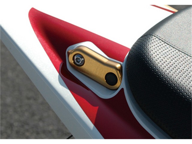 Yamamoto ヤマモトレーシング マフラー CB1300SF/SB リアグラブカバー 2003年～2009年 00012-30G