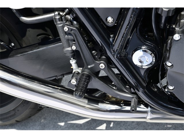 Yamamoto ヤマモトレーシング マフラー 21～ CB1300SF（8BL） SP専用バックステップ 2021年～ 00012-55