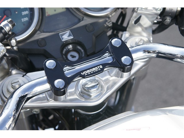 Yamamoto ヤマモトレーシング マフラー ～13 CB1100 ハンドルクランプ ～2013年 00017-01｜OCC　netshop