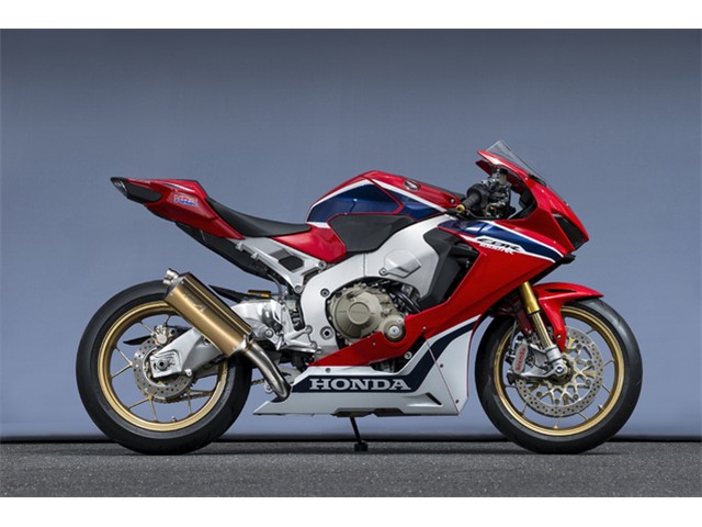 Yamamoto ヤマモトレーシング マフラー CBR1000RR SLIP-ON TYPE-S ゴールド 2017年～2019年 11012-01NSG