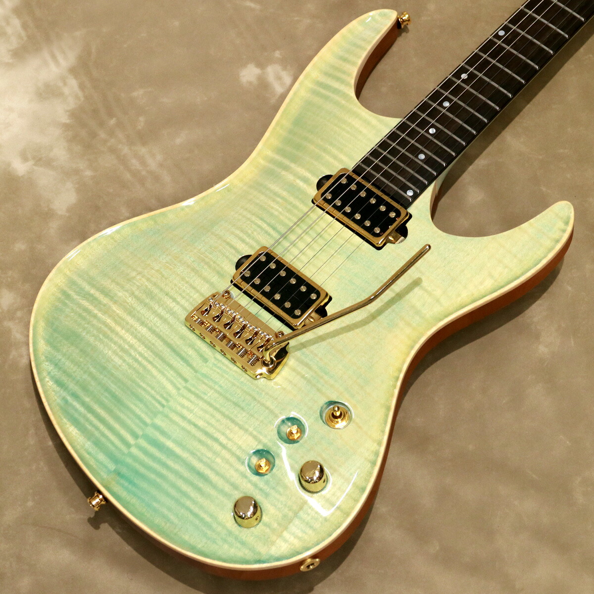 Valenti Guitars ( ヴァレンティーギター ) Nebula Carved, Ice Blue