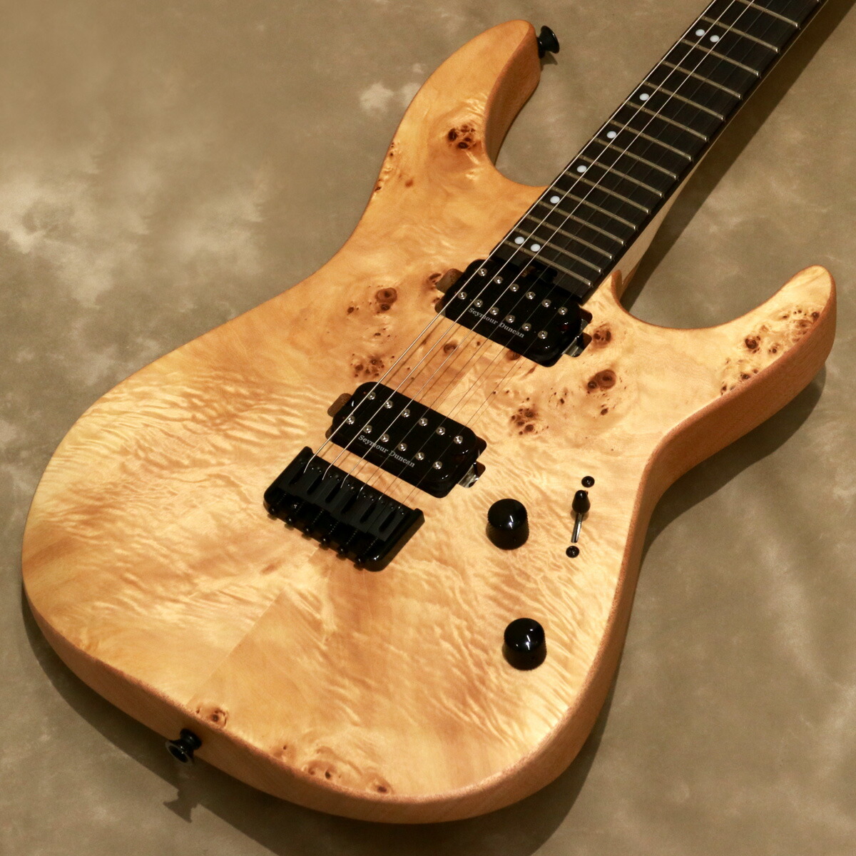 シャーベル　CHARVEL ビンテージ 楽天市場】Charvel / MJ DK24 HSH 2PT W Mahogany with Flame