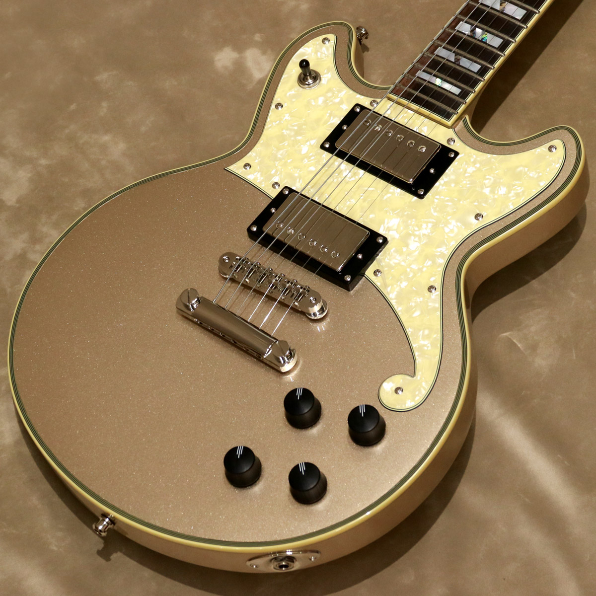 D&rsquo;Angelico Deluxe Series Deluxe Brighton Desert Gold｜御茶ノ水 楽器センター