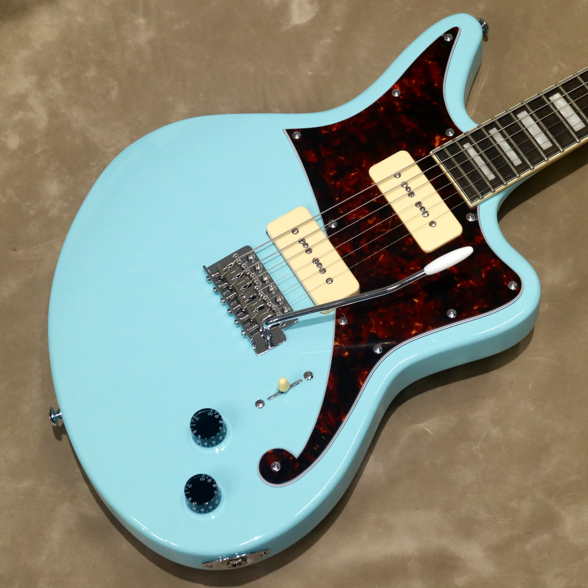 D&rsquo;Angelico Premier Series Premier Bedford, Sky Blue【WEBSHOP在庫】｜御茶ノ水 楽器センター