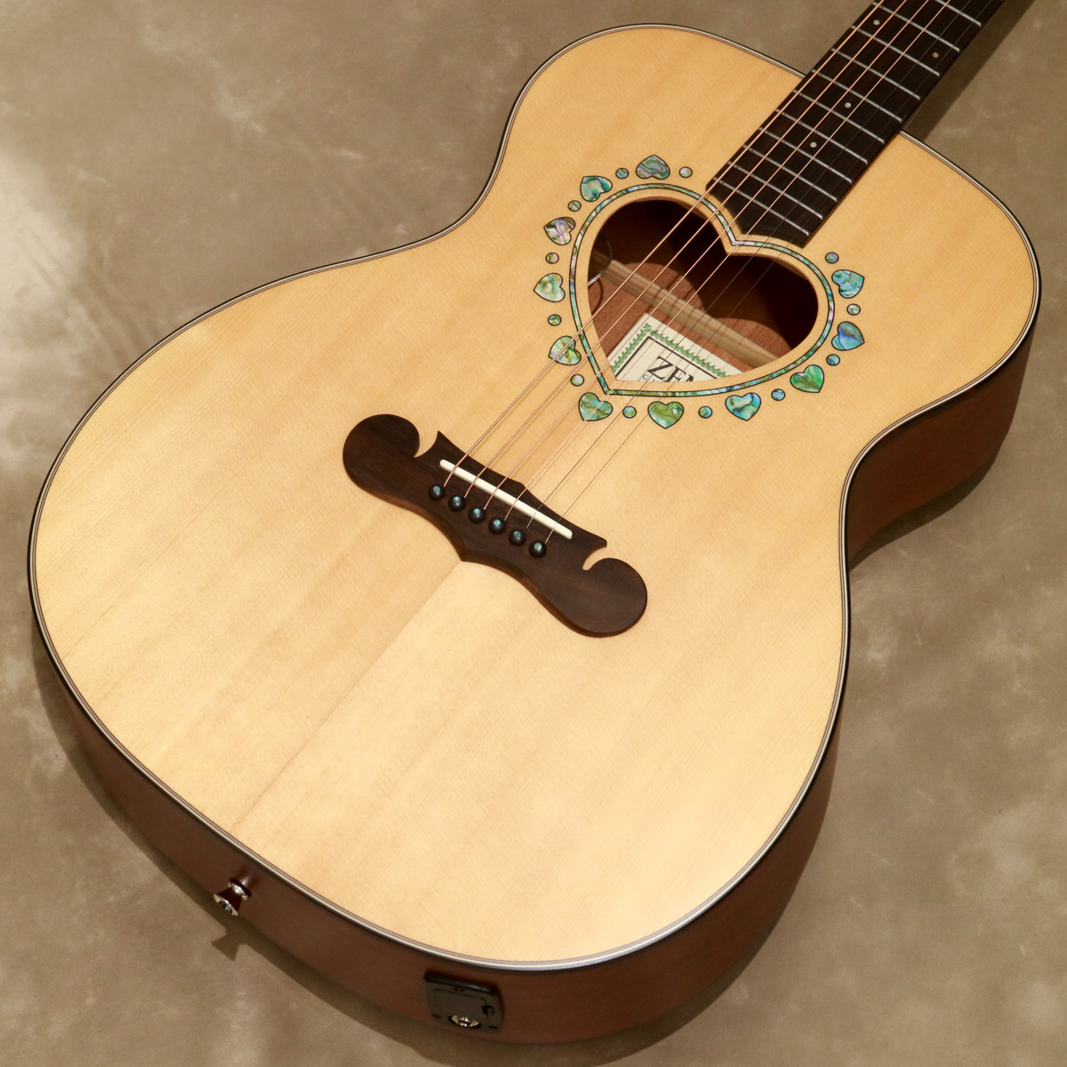 Zemaitis ( ゼマイティス ) CAF-90H, Natural Abalone