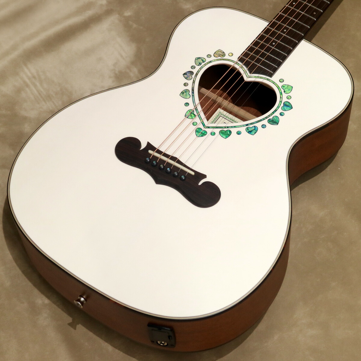 Zemaitis ( ゼマイティス ) CAF-90H, White Abalone